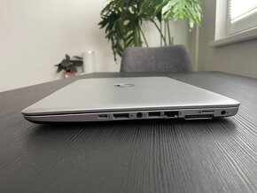 HP EliteBook - 4