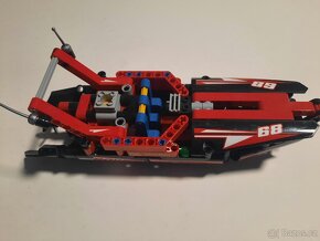 LEGO Technic 42089 Motorový člun

 - 4