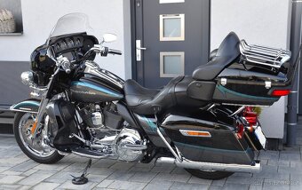 Harley Davidson FLHTKSE CVO Ultra Limited  CZ původ - 4