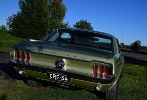 Ford Mustang - 4