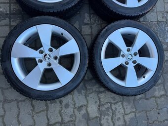 ORIGINÁL Alu Škoda DENOM R17, 5x112 - ZIMNÍ PNEU - 4