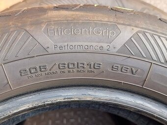 Letní Goodyear 205 60 16 - 4