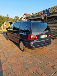 VW SHARAN 2,0 TDI 103 kw 7místné - 4