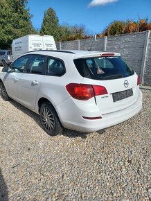 Rozpredam Opel Astra J ST 1.4 Turbo 88kw - 4