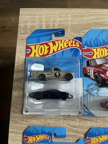 Datsun Hotwheels - 4