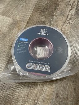 Duhový Silk Filament PLA geeetech 1kg nový - 4