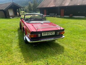 Triumph TR6 - 4