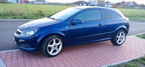 Opel Astra GTC - 4