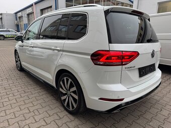 VW Touran 1.5 TSI 110kW DSG R-Line Panorama Tažné ACC Kamera - 4