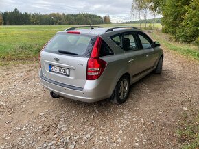 Kia ceed 2.0crdi 103kw - 4