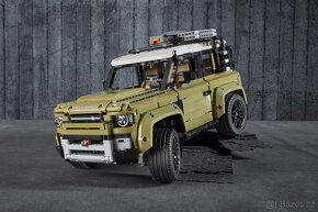 42110 LEGO Technic - Land Rover Defender - 4