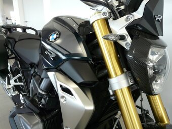 BMW R 1250 R Exclusive Karbon - 4