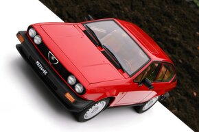 ALFA ROMEO Alfetta GTV 2.0 / AUTOart 1:18 - 4