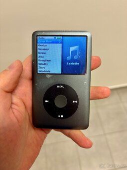 Apple iPod Classic 120GB - 4