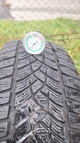 Zimní pneu Good year 215/55 R17 - 4