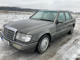 Mercedes W124 250D - 4