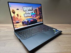 16" 2,5K_LENOVO LEGION PRO 5_i7-14700HX_32GB_RTX 4060 8GB - 4