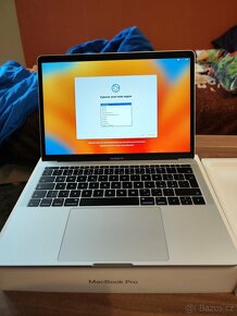 Macbook pro 13 rok2020 Intel i5 - 4