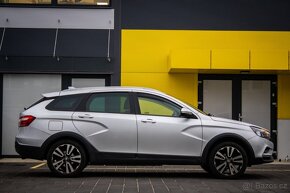 Lada Vesta SW Cross 1.6i 16V Luxe - 4