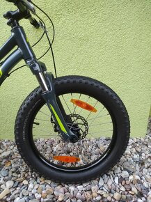 Značkové dětské kolo SPECIALIZED 20" disk - 4