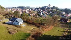 Prodej novostavby domu v Rabí s výhledem na hrad - 4