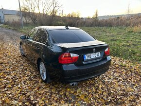 BMW E90 325D - 4