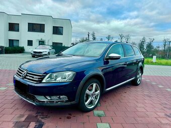 VW Passat Alltrack 4x4 2.0TDI Led Navi Vyhrev Panorama Xenon - 4