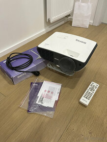 Projektor BenQ W700 - 4