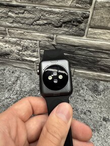 Apple Watch 3 42mm - 4