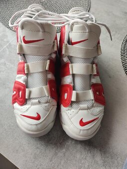 NIKE AIR MORE UPTEMPO - 4