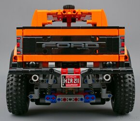 LEGO Ford® F-150 Raptor 42126 - 4