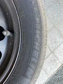 Sada plechový disků s letní Michelin 5x112 205/55/16 - 4