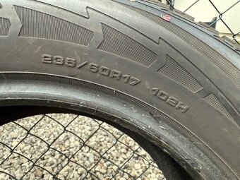 2x pneu Goodyear 235/60 R17 - 4