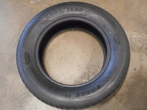 235/65R18 106W - 4