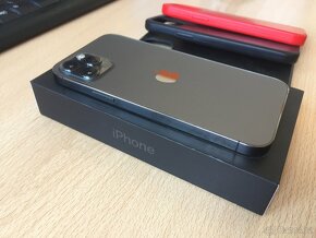 iPhone 12 Pro 128 GB Graphite Černý + Kryty (rozbitý displej - 4