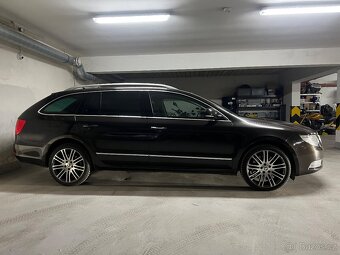 Škoda Superb,  3.6 FSI, L&K, garážováno - 4