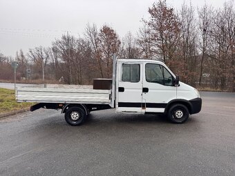 IVECO DAILY DOUBLECAB VALNÍK 7 MÍST TEMPOMAT - 4