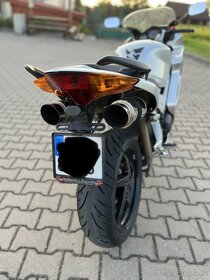 Honda VFR800 Vtec - 4