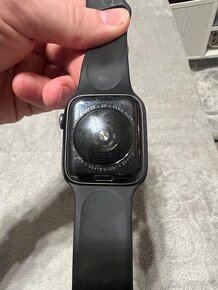 Prodám Apple Watch SE 44mm - 4