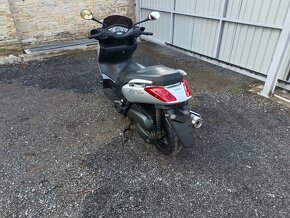 Yamaha x max 125i šedý cz doklady v ceně  - 4