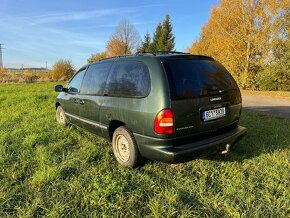 Chrysler Grand Voyager 2.5TD - 4