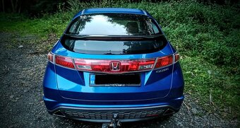 Honda Civic 1.8 i-vtec - 4