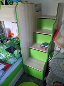 Set dětského nábytku (zelená + jasan coimbra), super stav - 4
