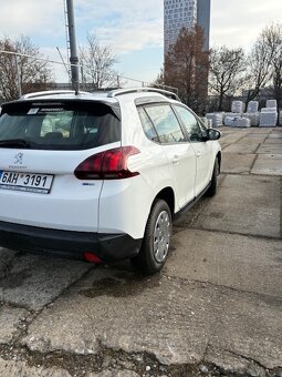 Peugeot 2008 1,2 Pure Tech 110k - 4