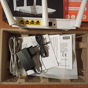 Tenda F3 (F303) Wireless N Router - 4