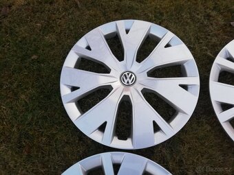 original poklice VW 16" nové - 4