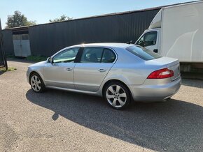 ŠKODA SUPERB II ELEGANCE 2.0Tdi Dsg 125kw-2011 - 4