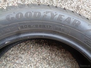 Zimní pneu 205/55/17 Goodyear - 4