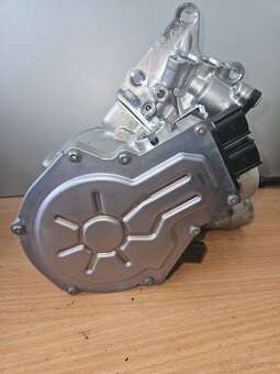 TURBO ELEKTRICKE / KOMPRESOR AUDI 3,0 TDI 059 145 605 C - 4