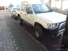 Toyota Hilux 2.4 -4x4 - 4